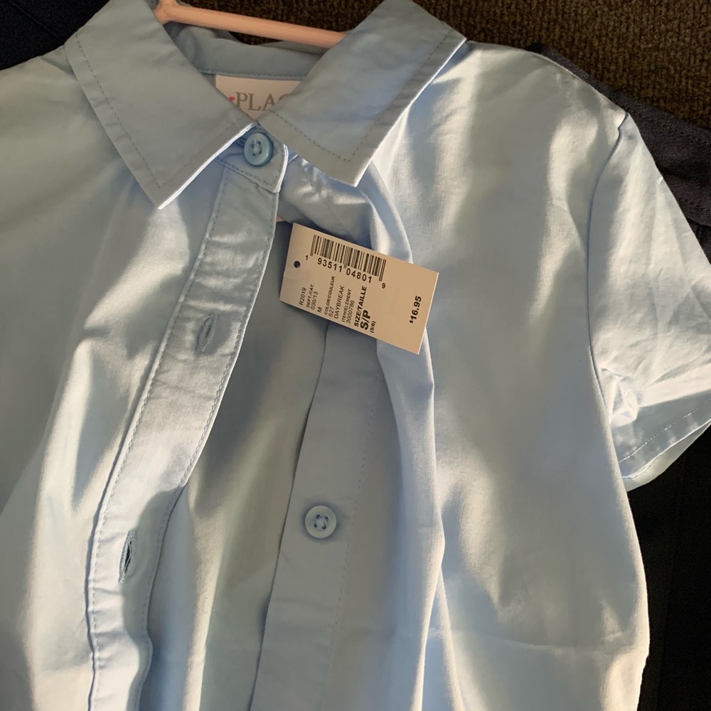 Girl uniform never worn